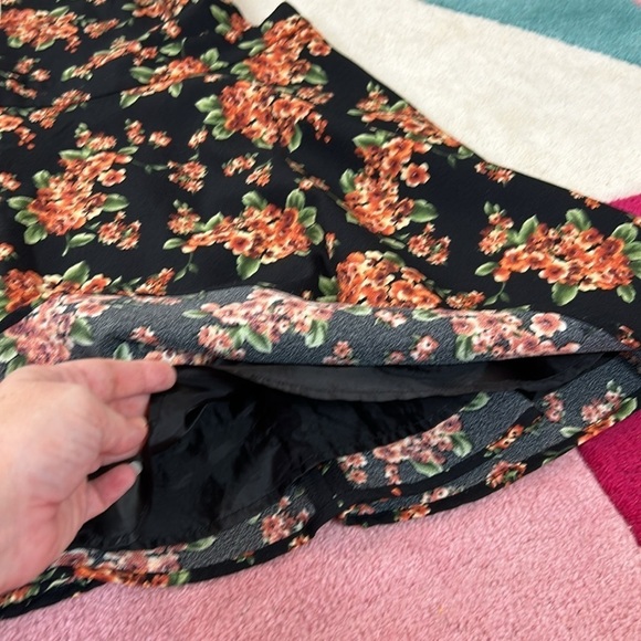 Forever21 Moody Floral Overall Skirt - Picture 13 of 17